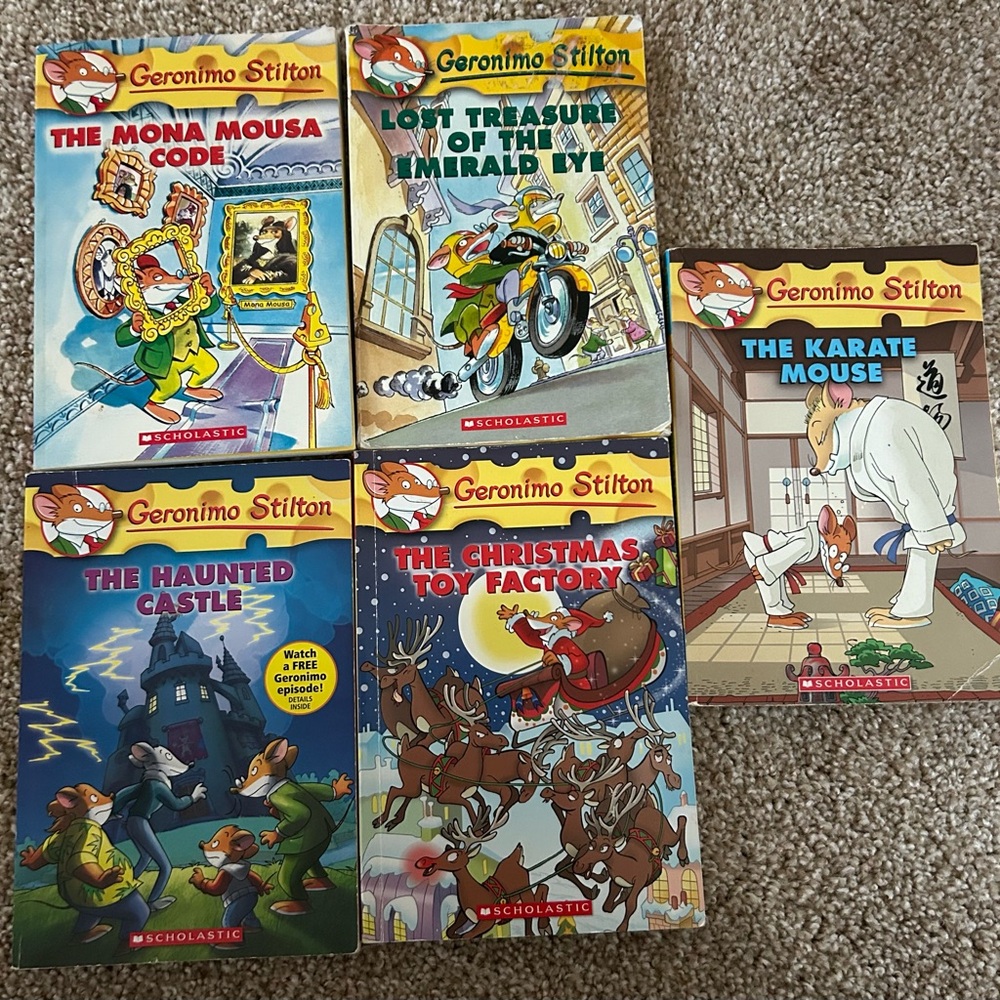 Scholastic Geronimo Stilton Book Collection (5) - Great Reads for students 3-6!